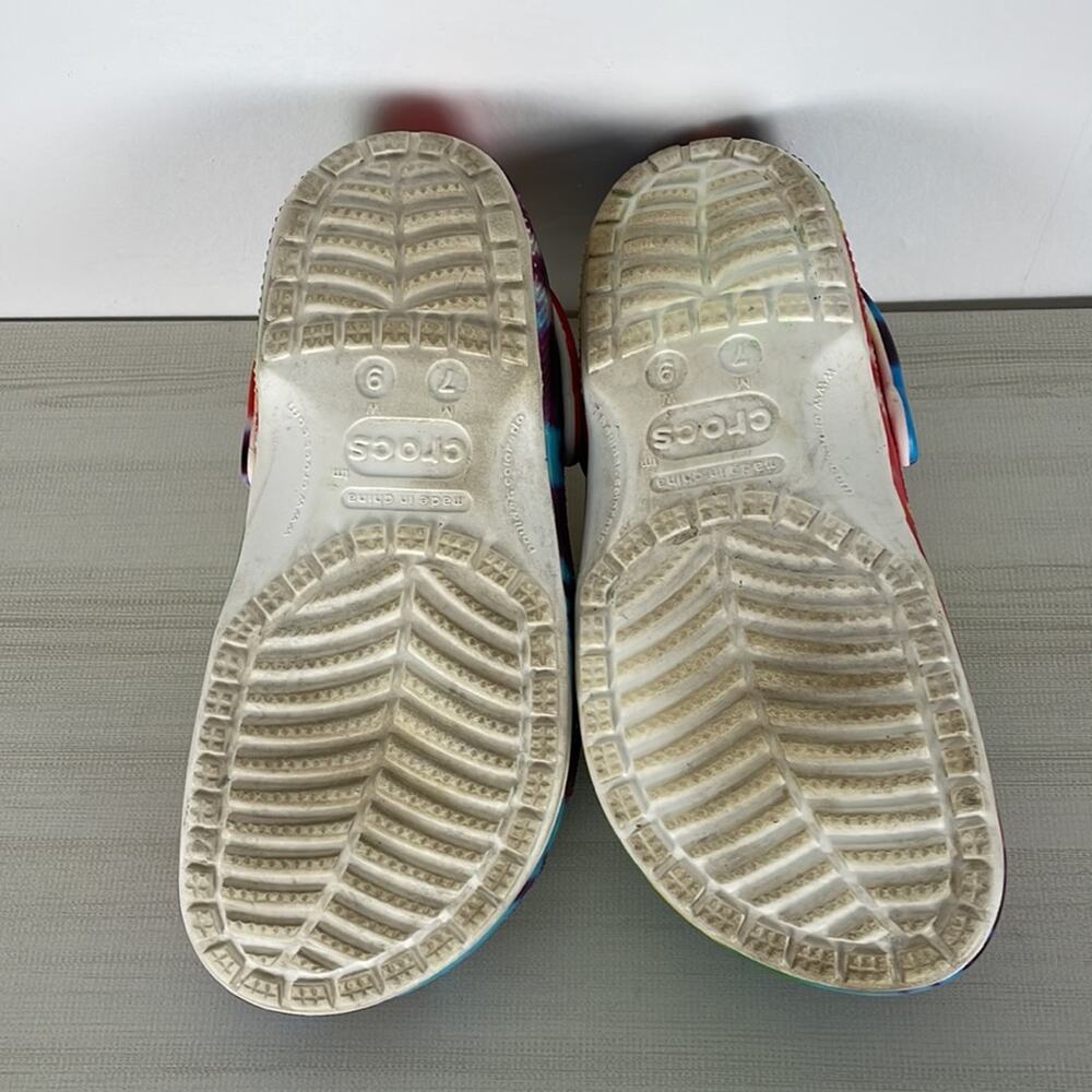 CROCS multicolor unisex slide on clogs with some charms Size Women 9 men 7 - Picture 11 of 11